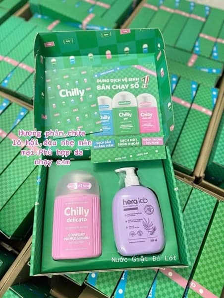 Dung dịch vệ sinh Chilly kèm nước giặt quần lót - nhập khẩu các màu